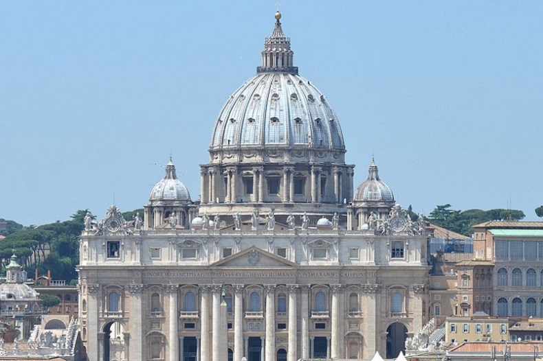 Rom - Petersdom auen - Bild von Annett_Klingner auf Pixabay