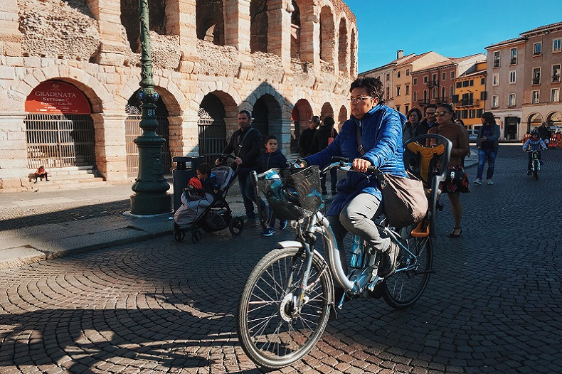 Mit dem Fahrrad Verona erkunden